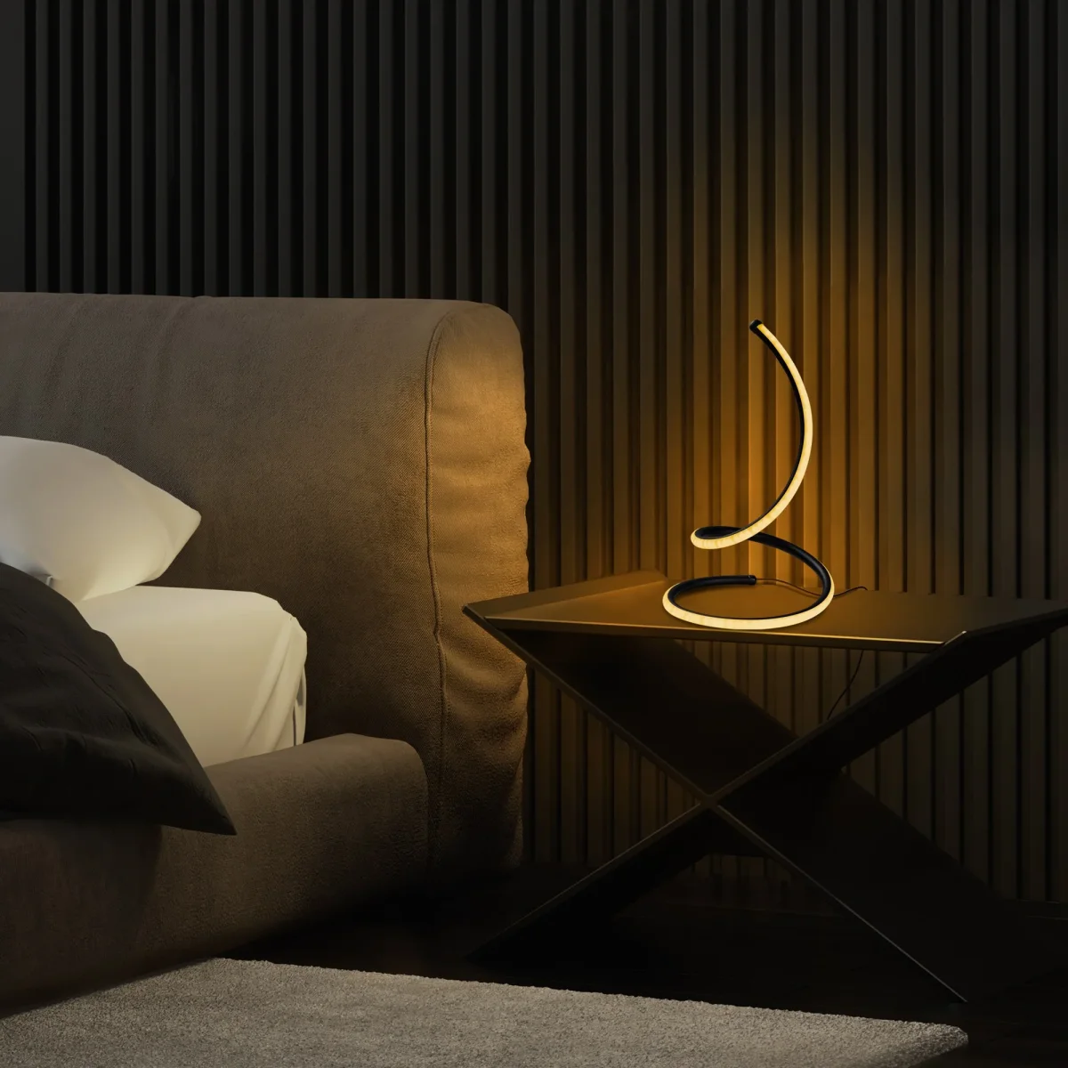Lampe de table noire en métal Nightstrike – Image 3